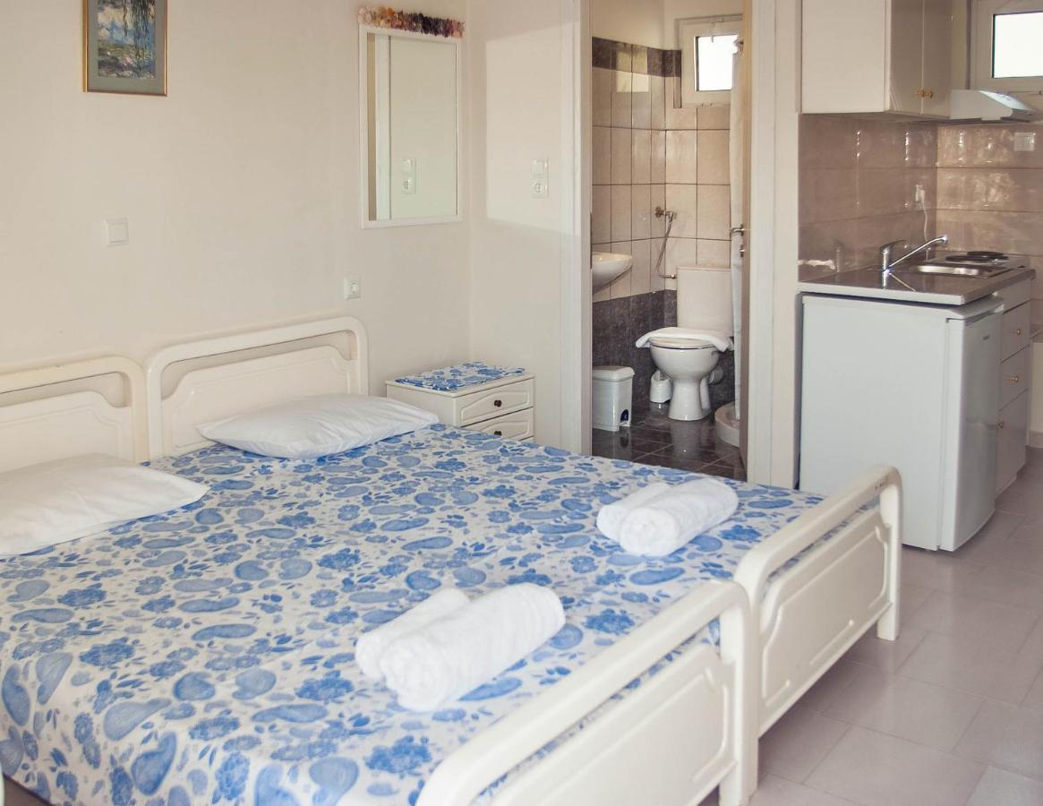 Ronzi Apartments Kamena Vourla Exterior foto
