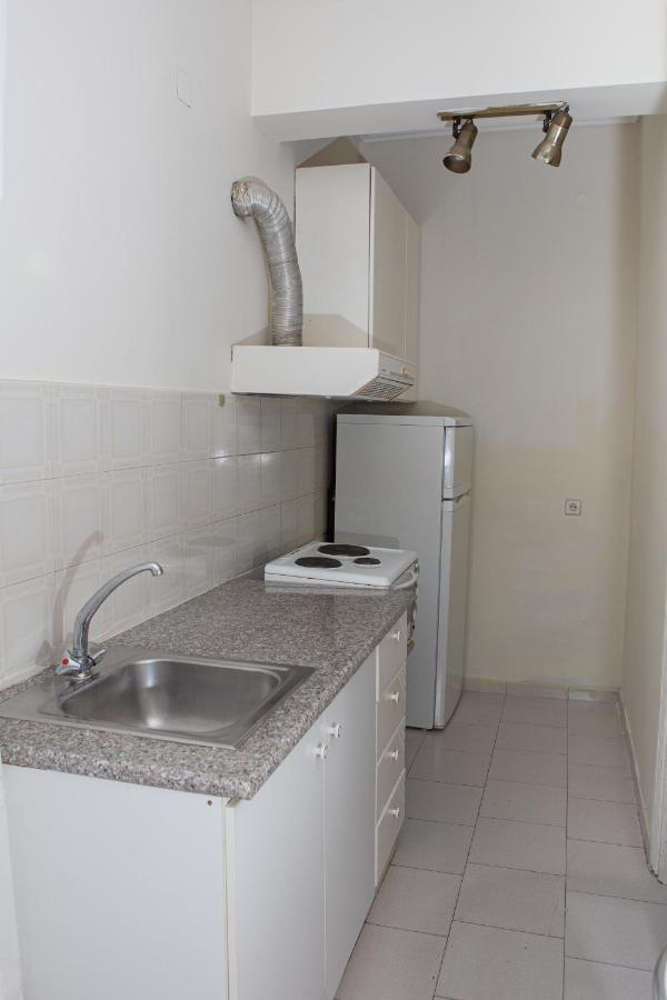 Ronzi Apartments Kamena Vourla Exterior foto