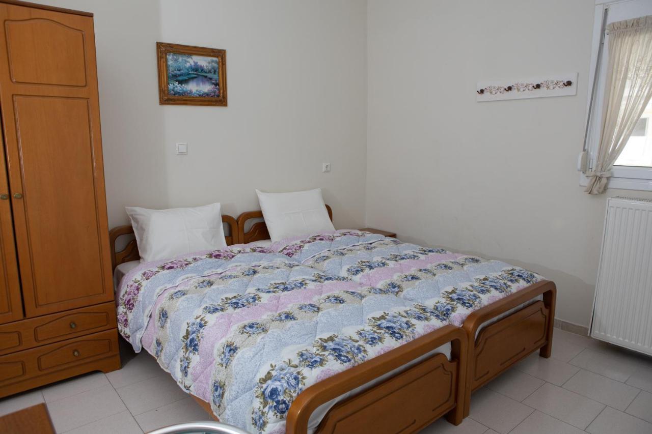 Ronzi Apartments Kamena Vourla Exterior foto